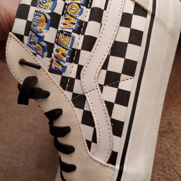 VAN'S/  SUPREME - Picture 3 of 5